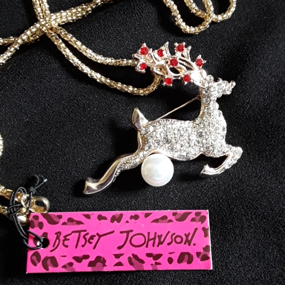 CRYSTAL REINDEER NECKLACE or BROOCH - Picture 3 of 5